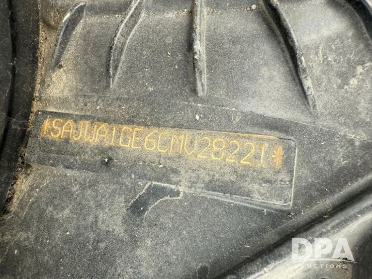 2012-jaguar-xj-sedan-(lld1443)-image-23