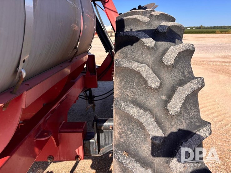 2002-case-ih-2800-image-32