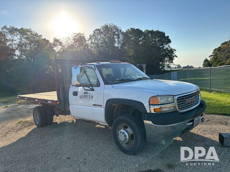 2001-gmc-3500-image-12