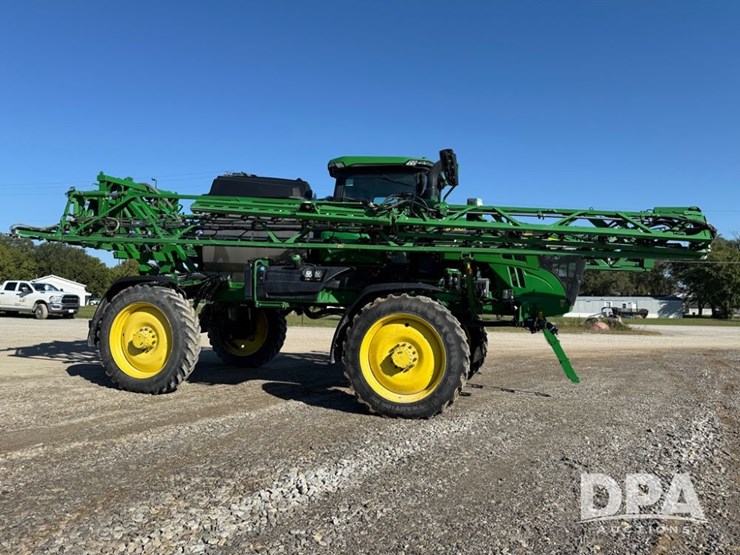 2022-john-deere-412r-image-4