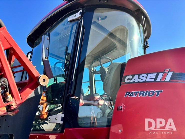 2015-case-ih-patriot-4440-image-72