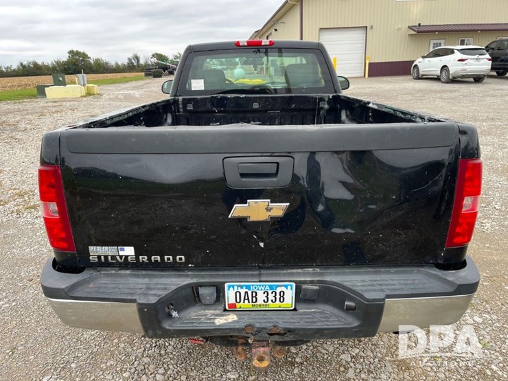 2011-chevrolet-2500hd-image-33