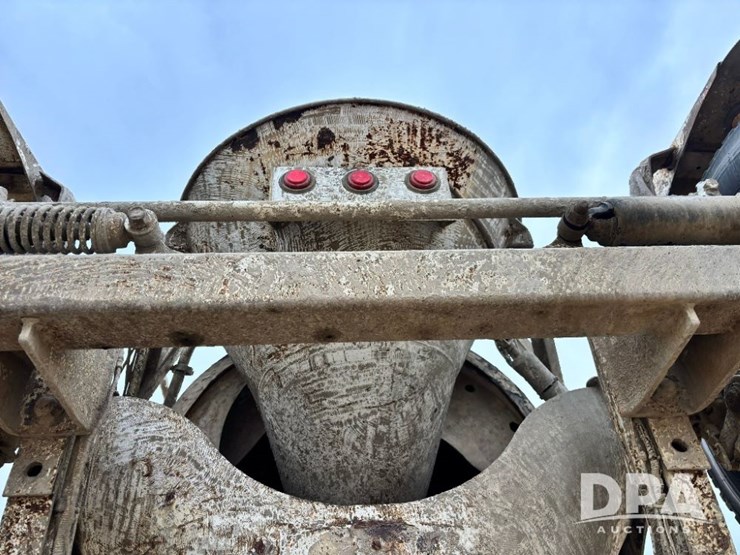 mack-granite-gu713-image-66