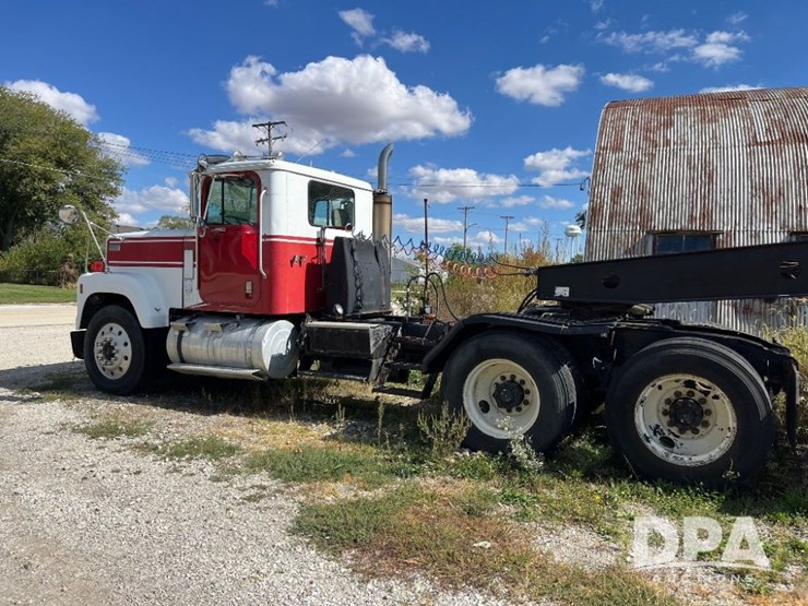 1984-international-transtar-4300-image-8