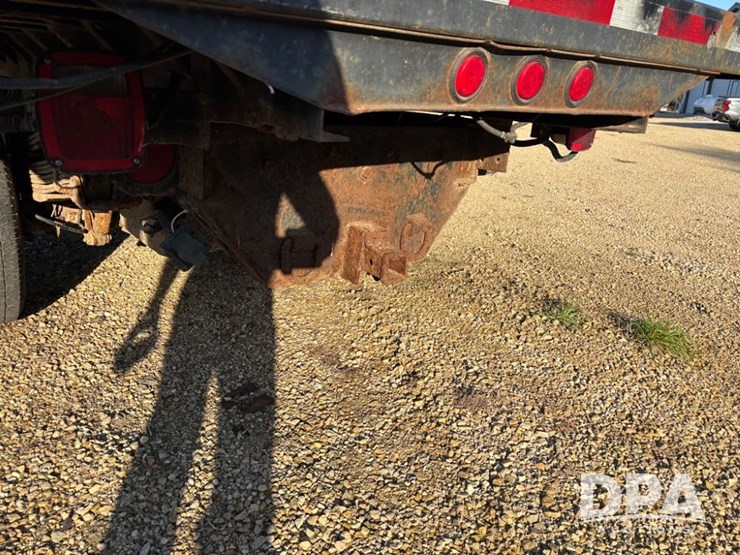 2001-gmc-3500-image-26