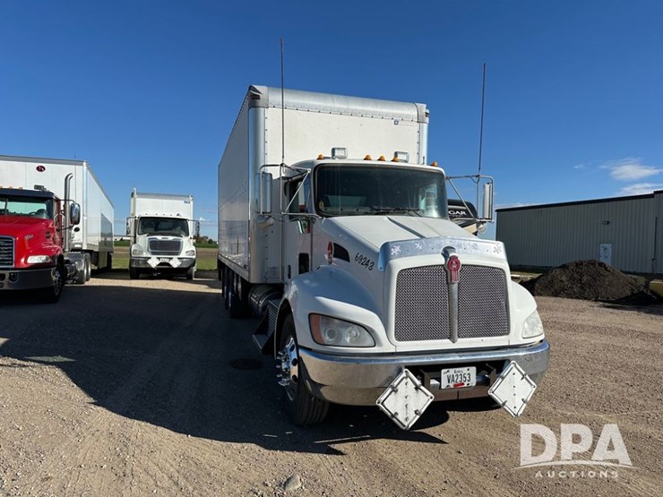 2014-kenworth-t370-image-5