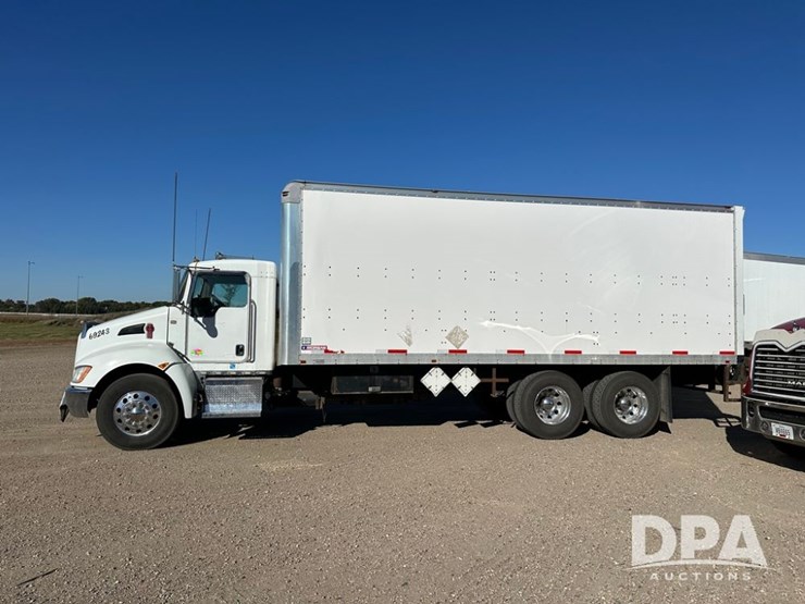 2014-kenworth-t370-image-14