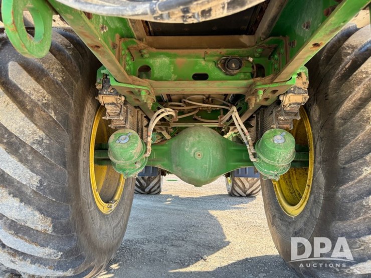 2023-john-deere-800r-image-70