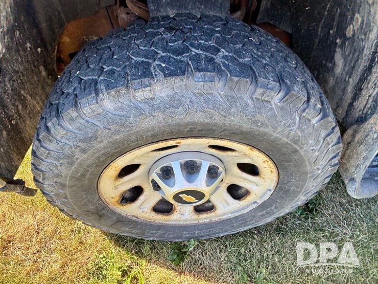 2012-chevrolet-2500hd-image-19