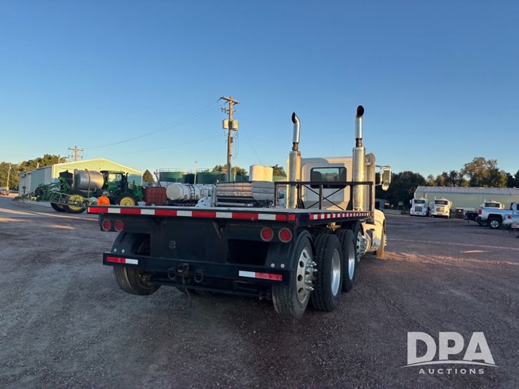 2008-peterbilt-386-image-8
