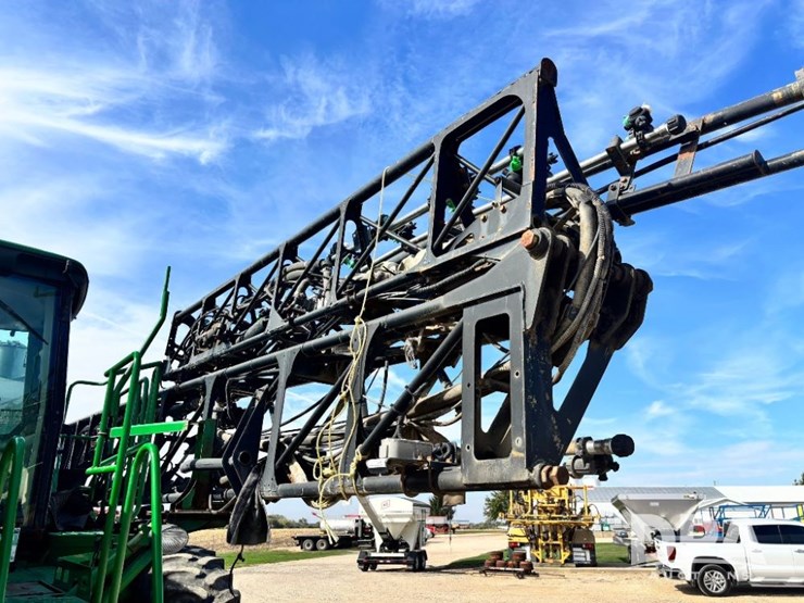 2014-john-deere-4940-image-76