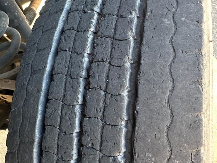 2019-ford-f550-image-17