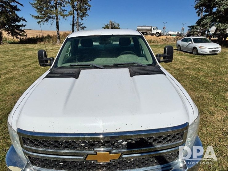 2012-chevrolet-2500hd-image-15