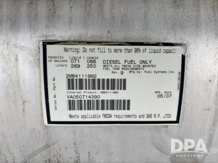 mack-granite-gu713-image-34