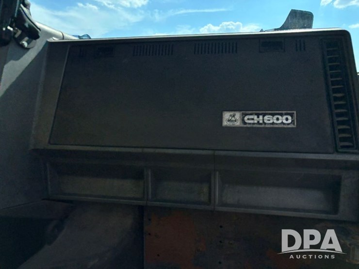 2000-mack-ch613-image-47