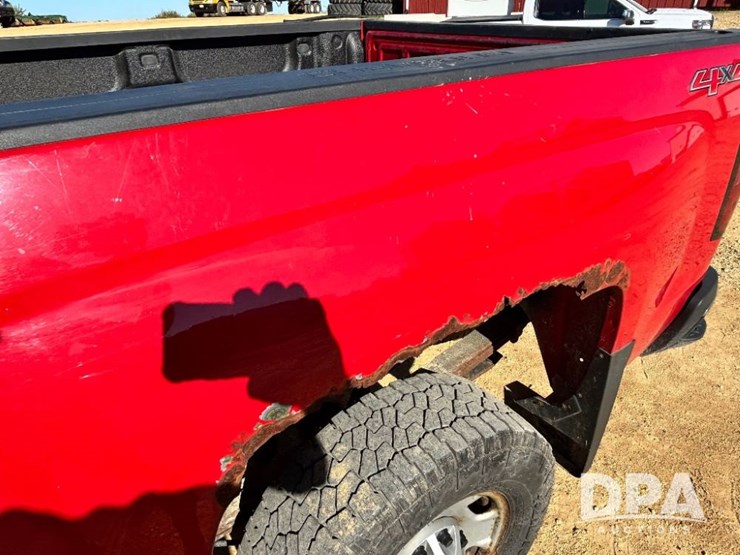 2016-chevrolet-2500-image-27