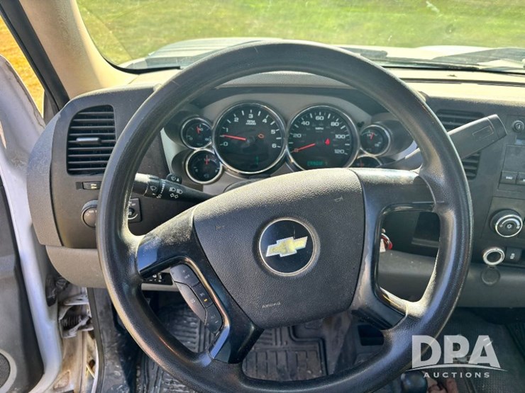 2012-chevrolet-2500hd-image-73