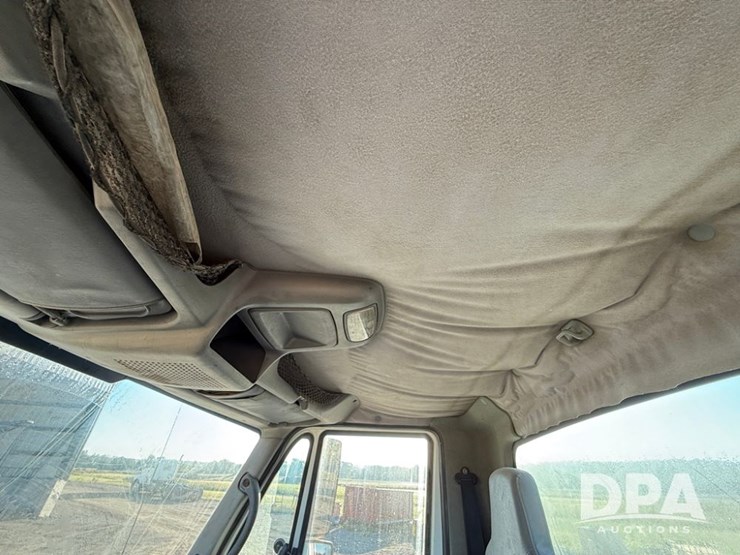 2002-international-durastar-4400-image-62