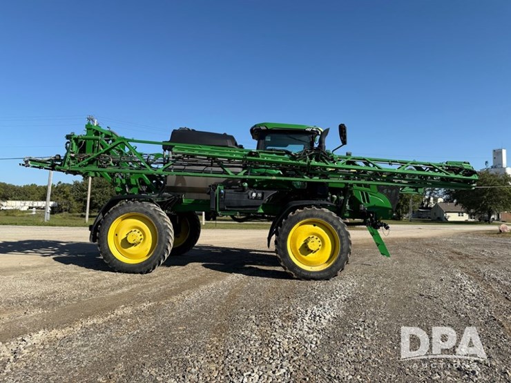 2022-john-deere-412r-image-6