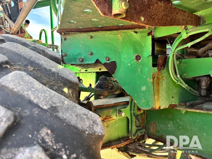 2014-john-deere-4940-image-40