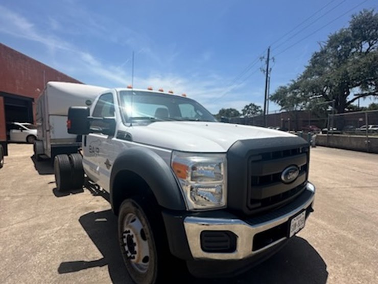 2016-ford-f550-image-6