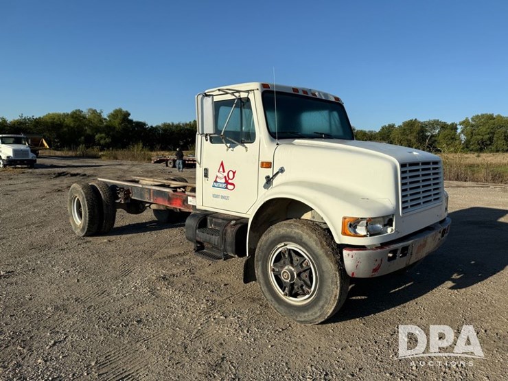 1991-international-4900-image-2