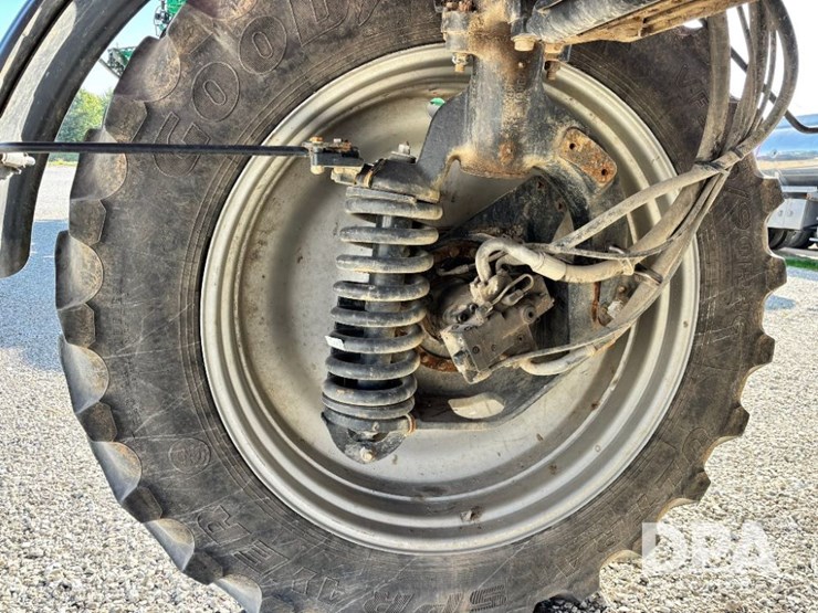 2015-case-ih-patriot-4440-image-43