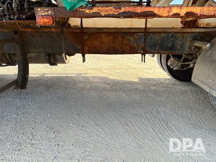 2000-mack-ch613-image-19