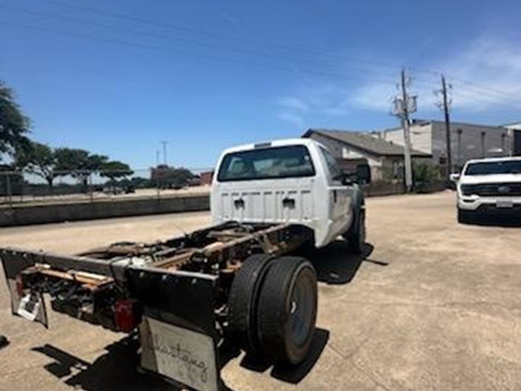 2016-ford-f550-image-4