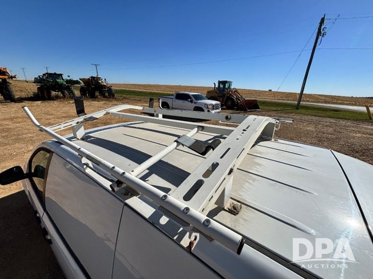 2014-dodge-ram-van-image-26