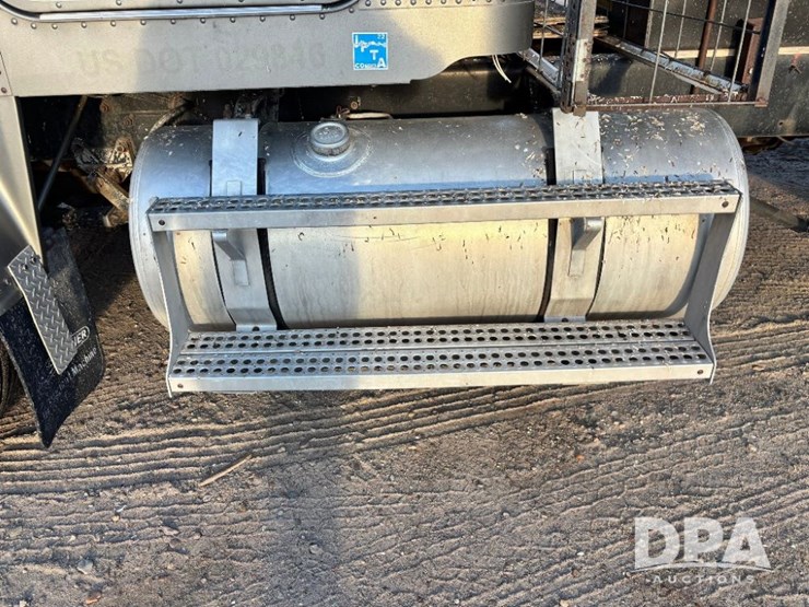 1987-freightliner-dry-tender-truck-(gp11695,-unit-401)-image-26