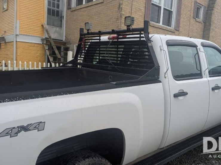 2013-chevrolet-silverado-image-4