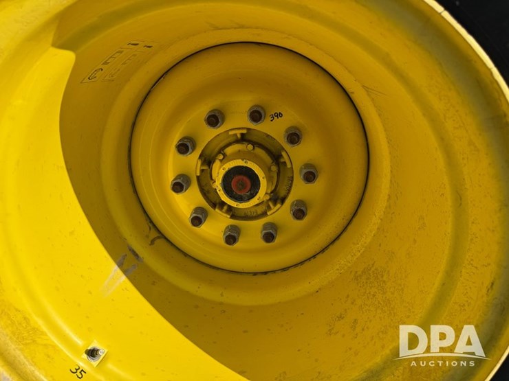 2021-john-deere-f4365-image-47