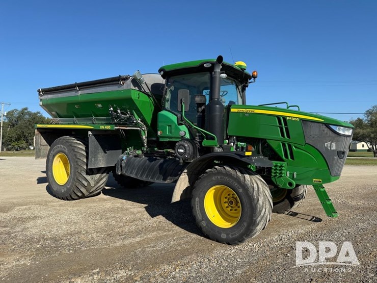 2021-john-deere-f4365-image-1