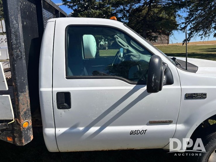 2003-ford-f450-xl-image-43