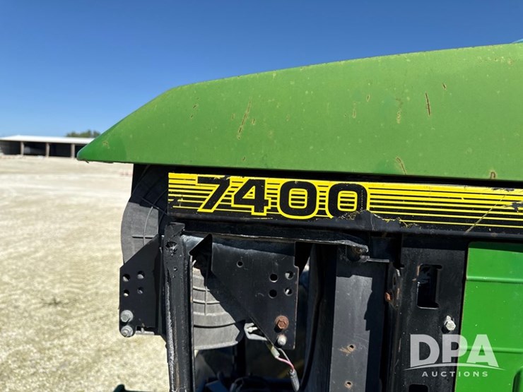 1996-john-deere-7400-image-55