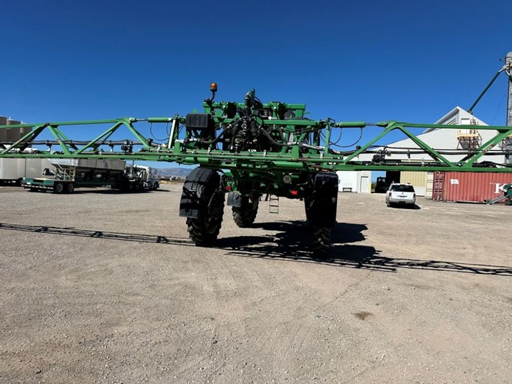 2015-john-deere-r4045-image-15