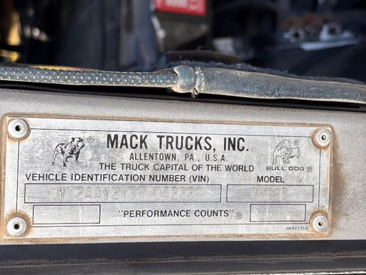 1994-mack-ch613-image-96