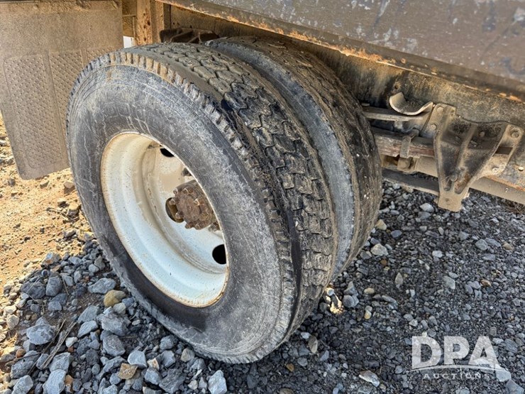 1999-international-4700-image-34