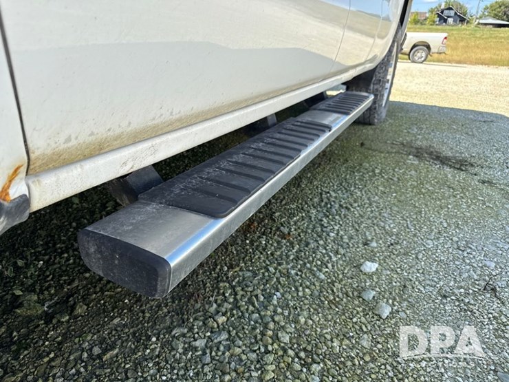 2014-chevrolet-silverado-image-33