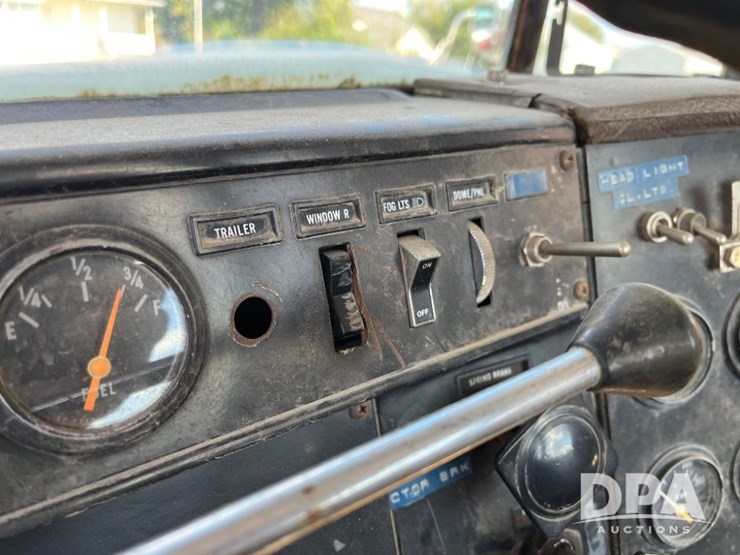 1984-international-transtar-4300-image-48