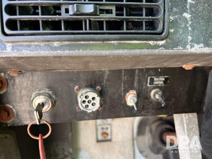 2001-ihc-9100-truck-(jn2647,-unit-32347)-image-56