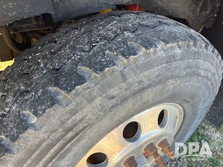 2002-kenworth-t800-image-14