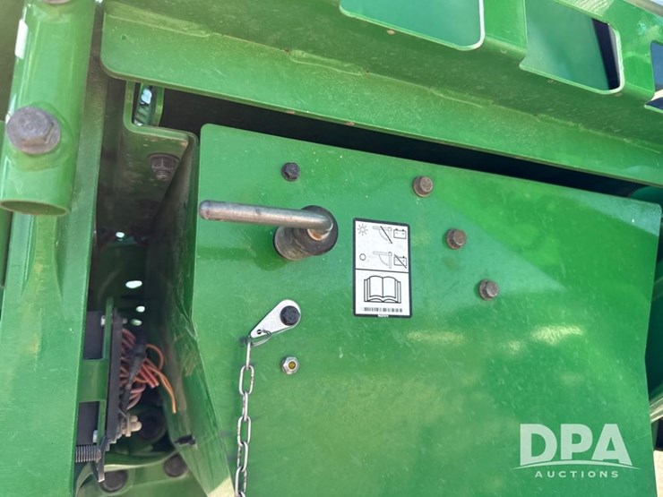 2021-john-deere-r4044-image-122