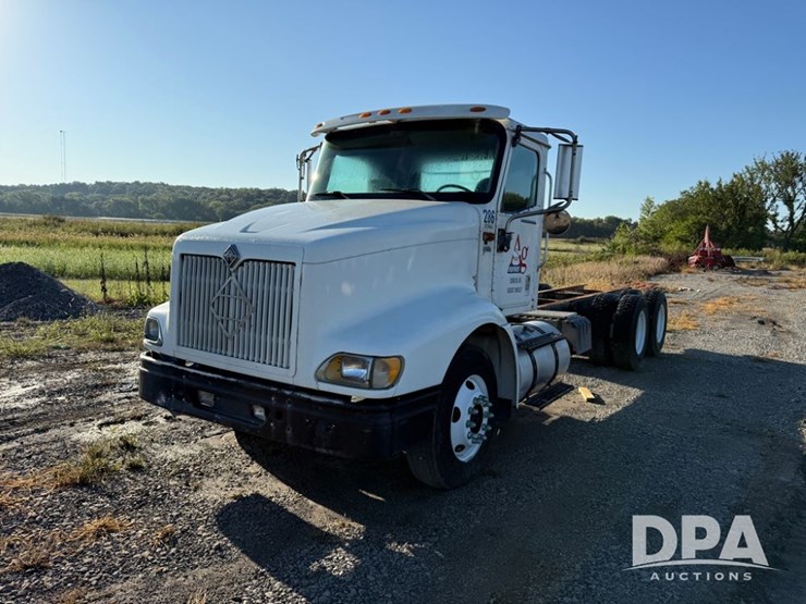 2002-international-9100i-cab/chassis-(np6156,-unit-286)-image-22