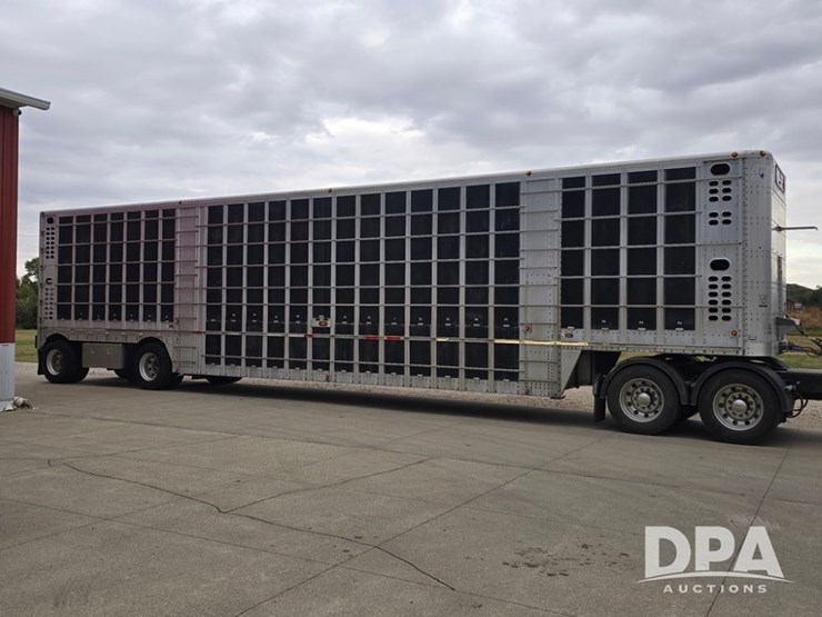 2006-wilson-livestock-trailer-image-2