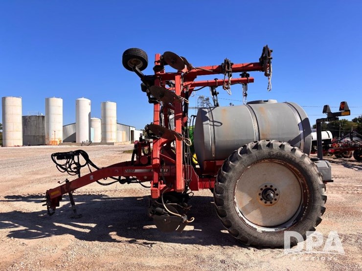 2002-case-ih-2800-image-12