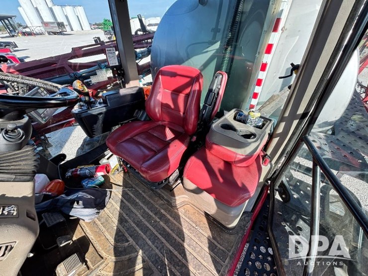 2015-case-ih-patriot-4440-image-108