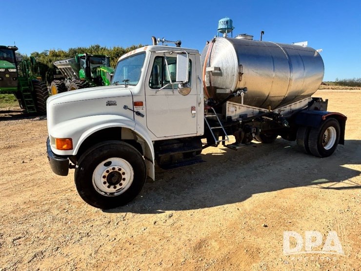 1999-ihc-4700-liquid-nurse-truck-(gp11652,-unit-126458)-image-16