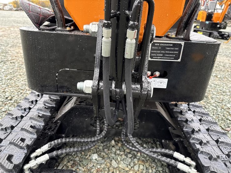 #6462-•-unused-future-ft13-mini-excavator-image-15